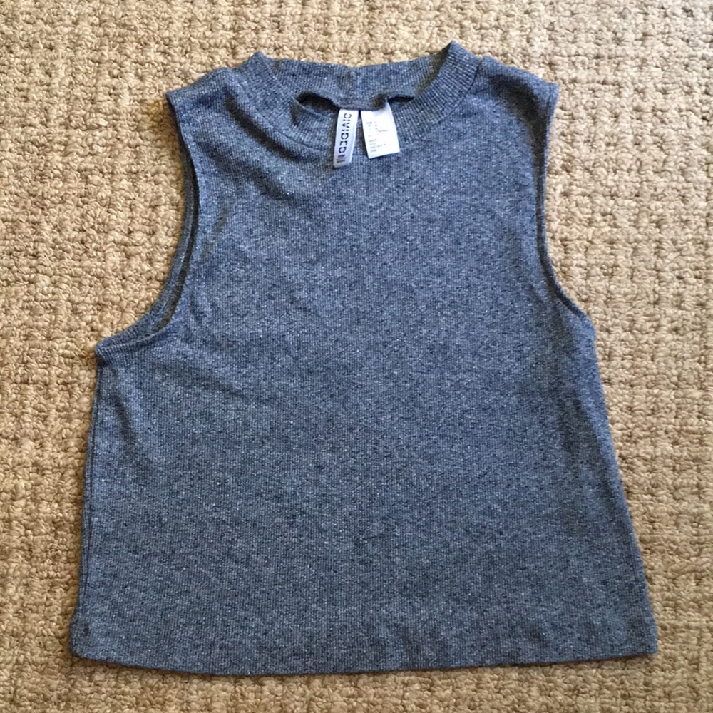 NWOT Gray High Neck Sleeveless Ribbed Tank